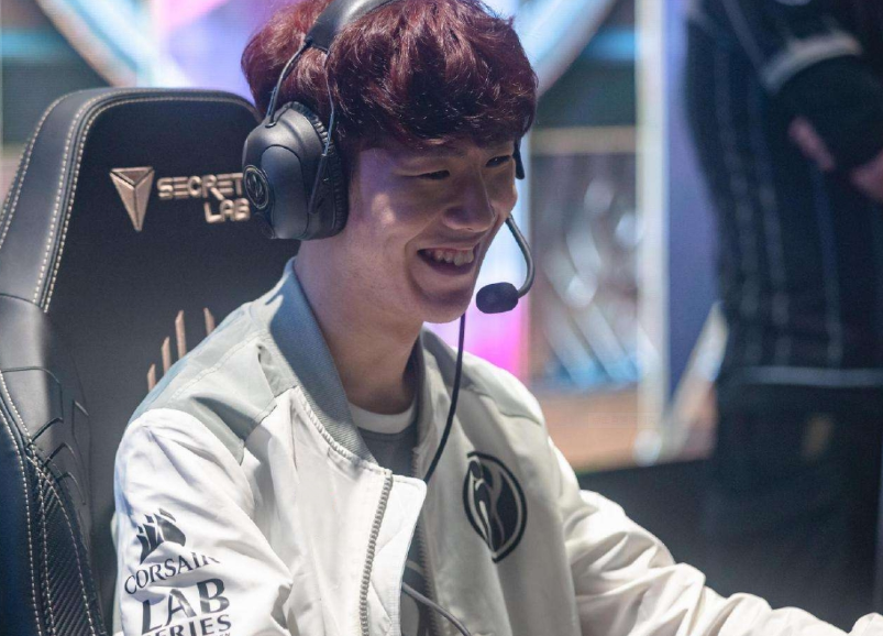 BLG Elk： ＂我们需要更加谨慎地比赛，以在2025年全球总决赛上展现真正的实力＂