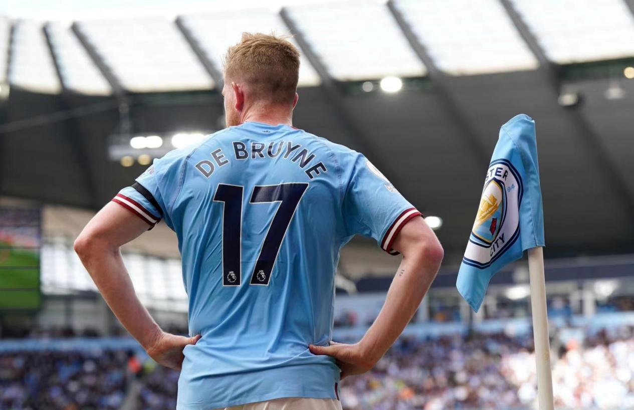 年关将至，中超各队目标各异，政府支持都是关键!（岁末将临，中超诸队各定航向，政府助力仍是关键）